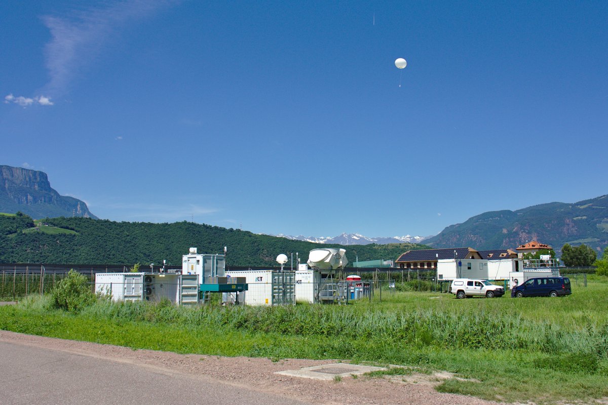 Radar-Transport aufs Rittner Horn